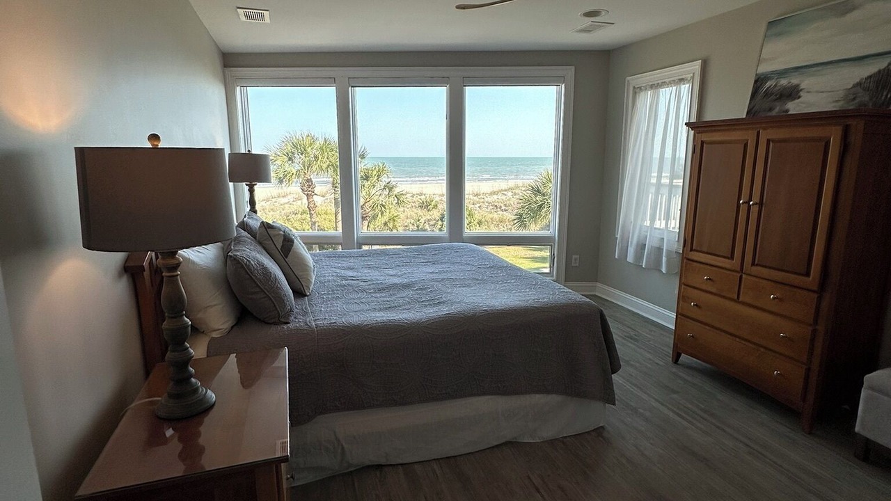 Photo of Bedroom in North Forest Beach