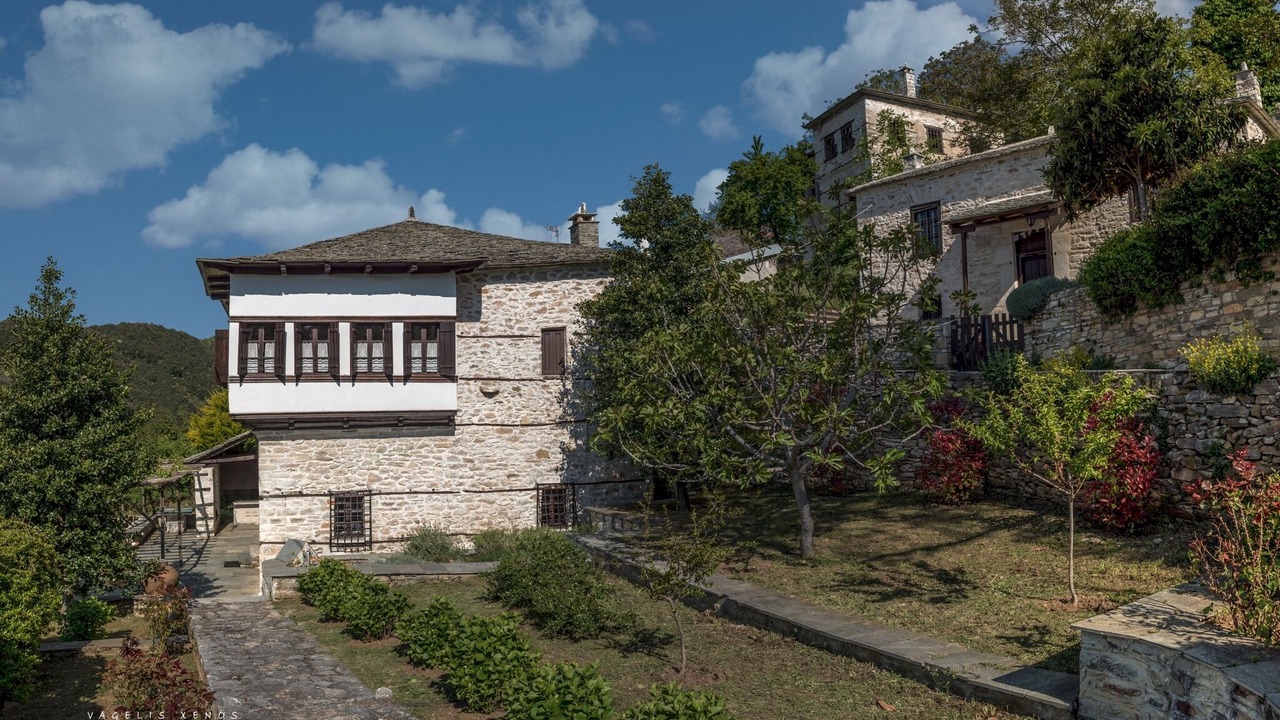 Photo of Outdoor in Pinakates