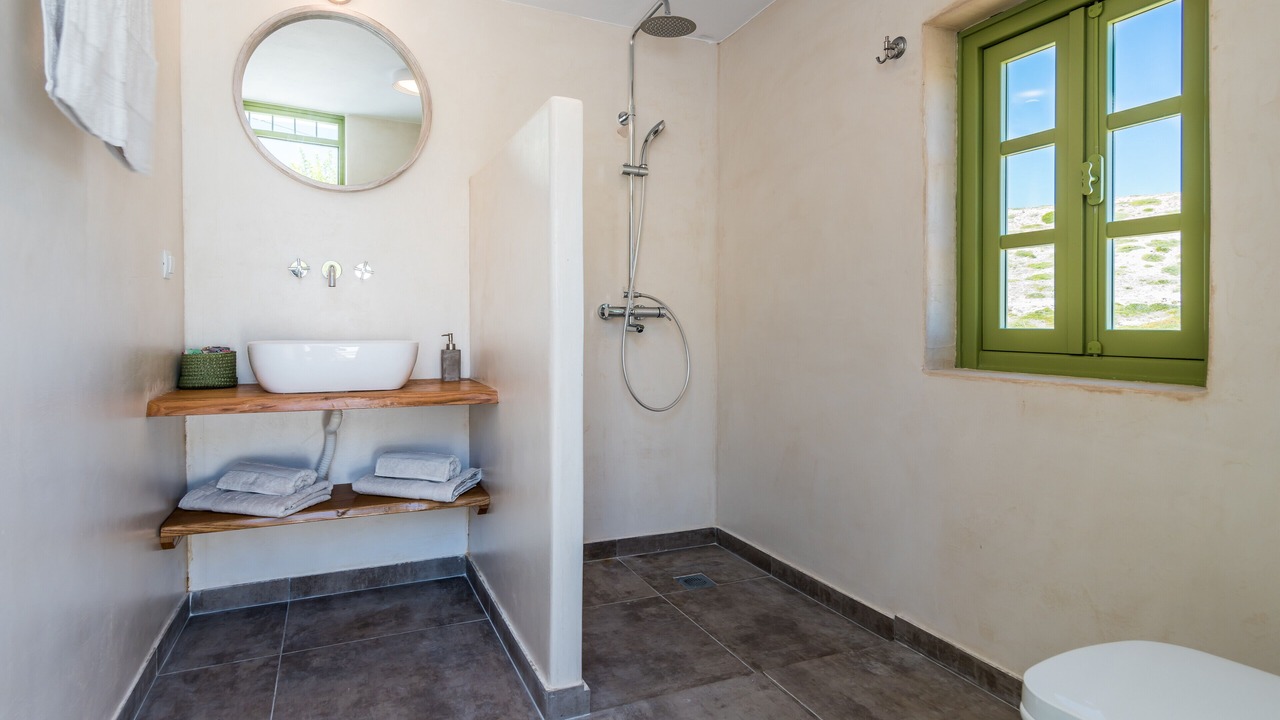 Photo of Bathroom in Milos