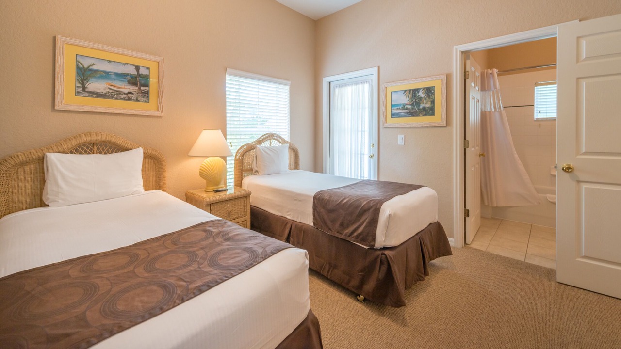 Photo of Bedroom in Bahama Bay