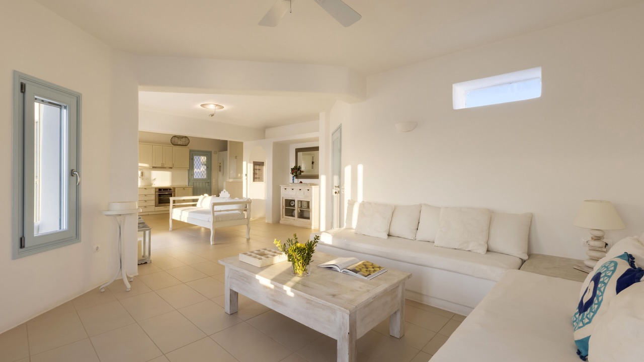 Photo of Livingroom in Nea Cryssi Akti