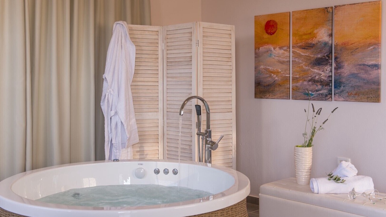 Photo of Bathroom in Kato Stalos