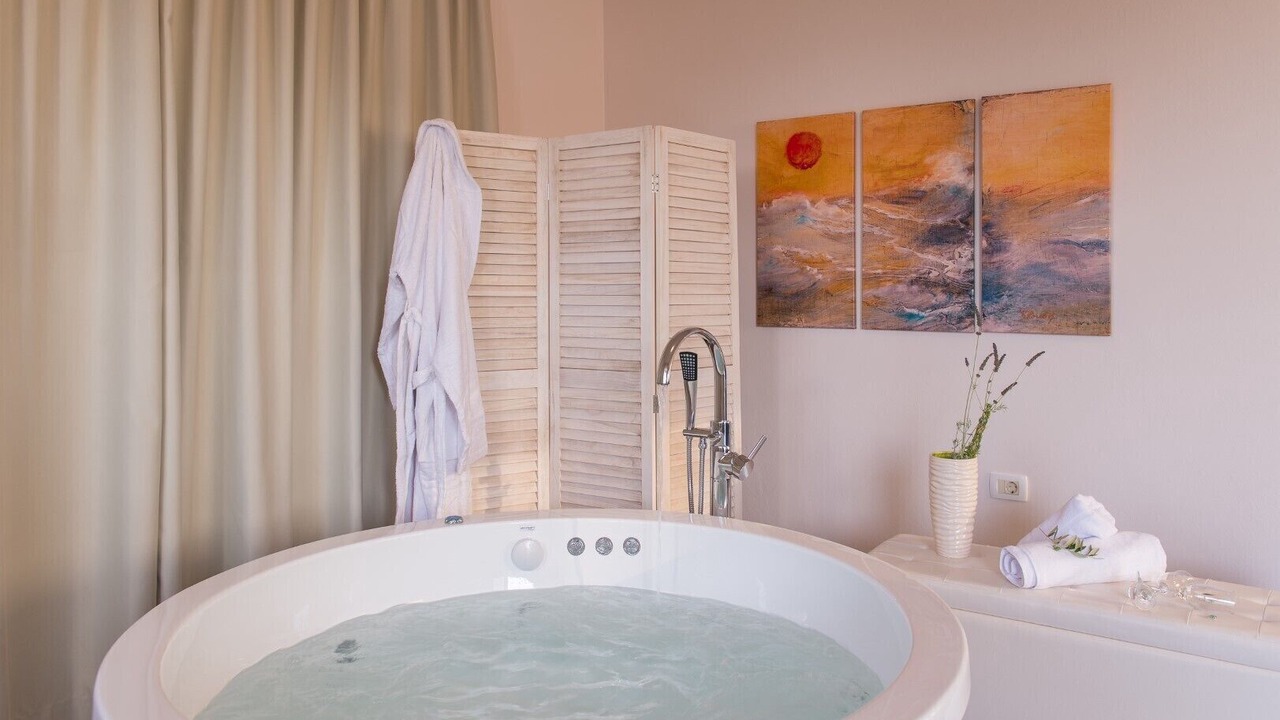 Photo of Bathroom in Kato Stalos