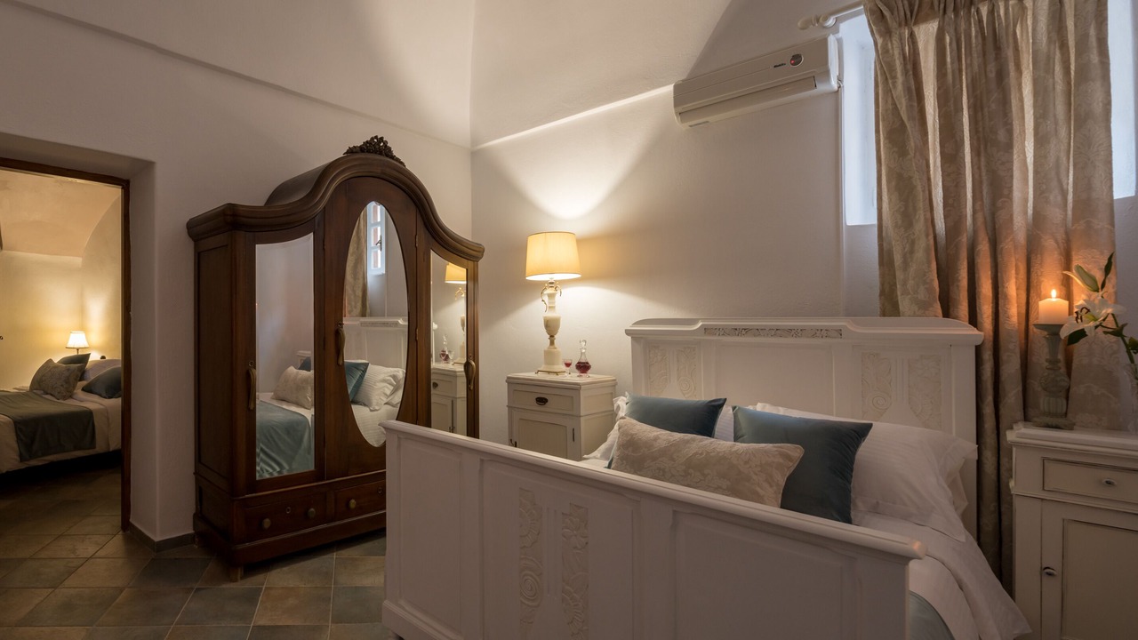 Photo of Bedroom in Messaria