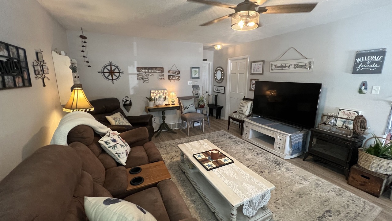 Photo of Livingroom in Gardens