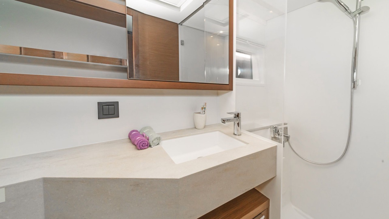 Photo of Bathroom in Volos City Centre
