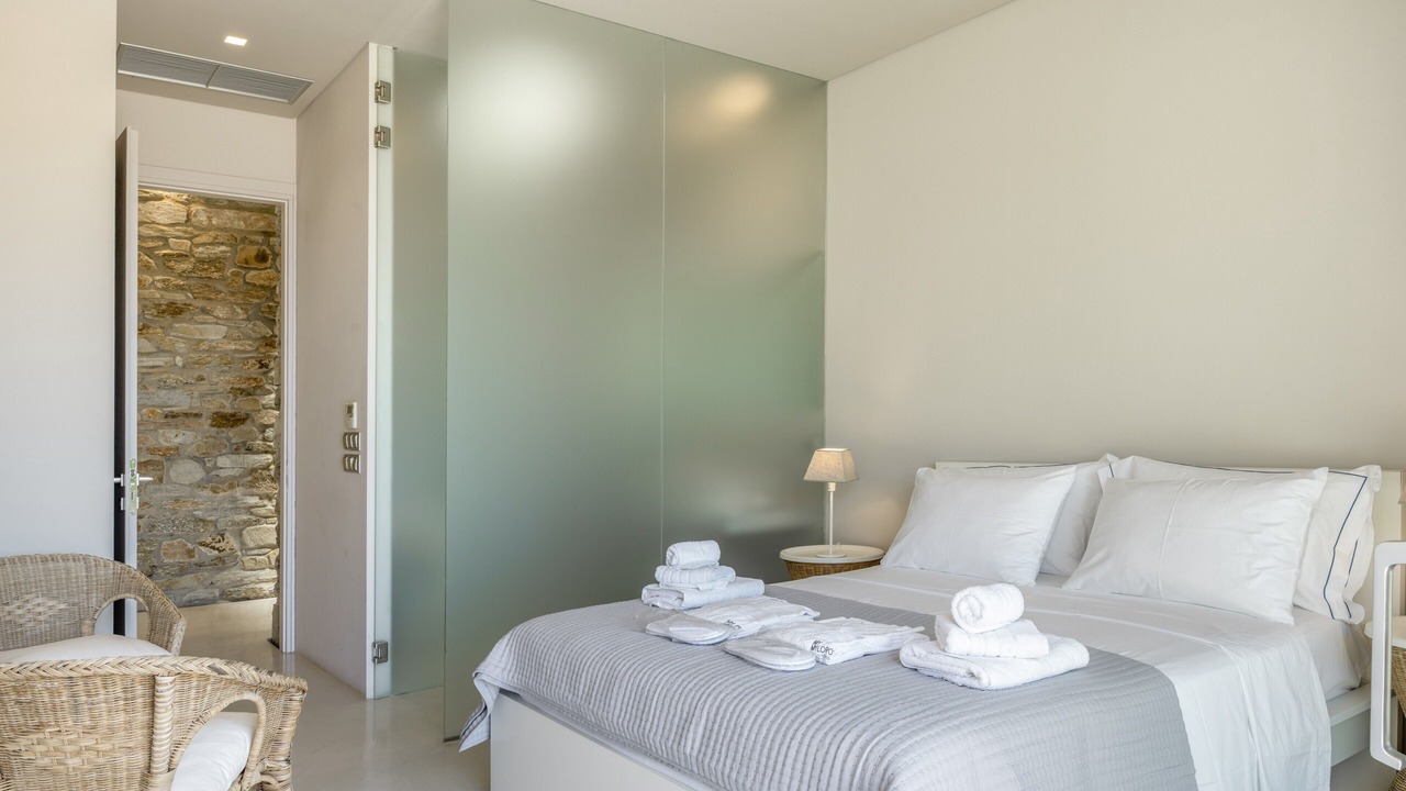 Photo of Bedroom in Ios
