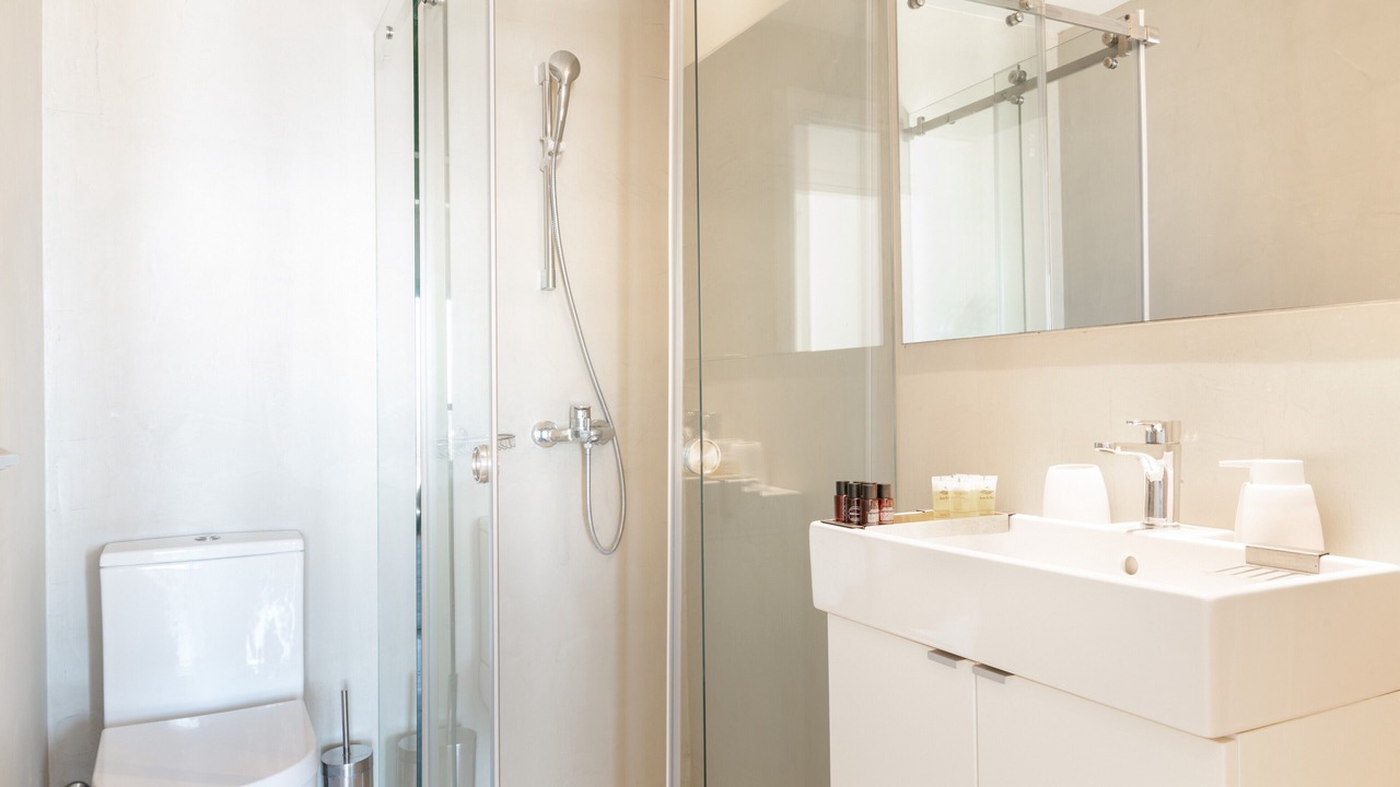 Photo of Bathroom in Ios