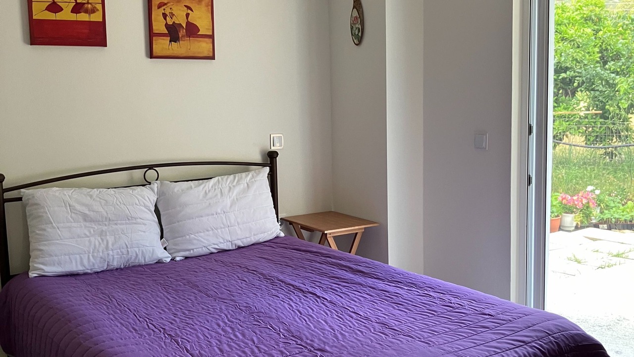 Photo of Bedroom in Kamena Vourla