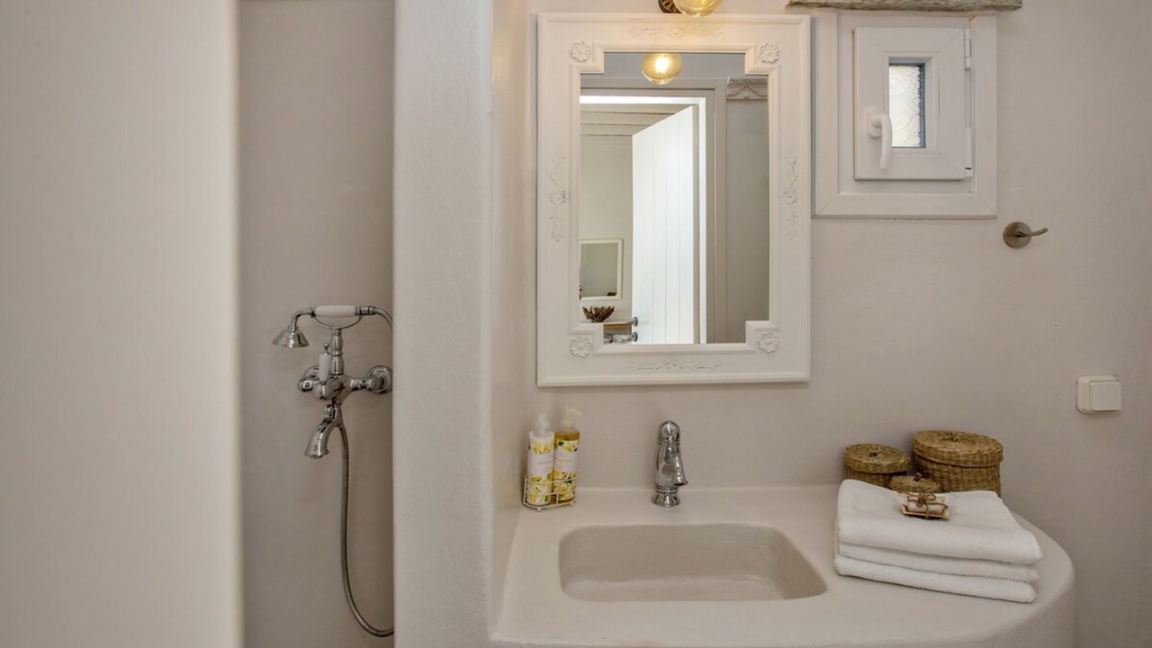 Photo of Bathroom in Tinos