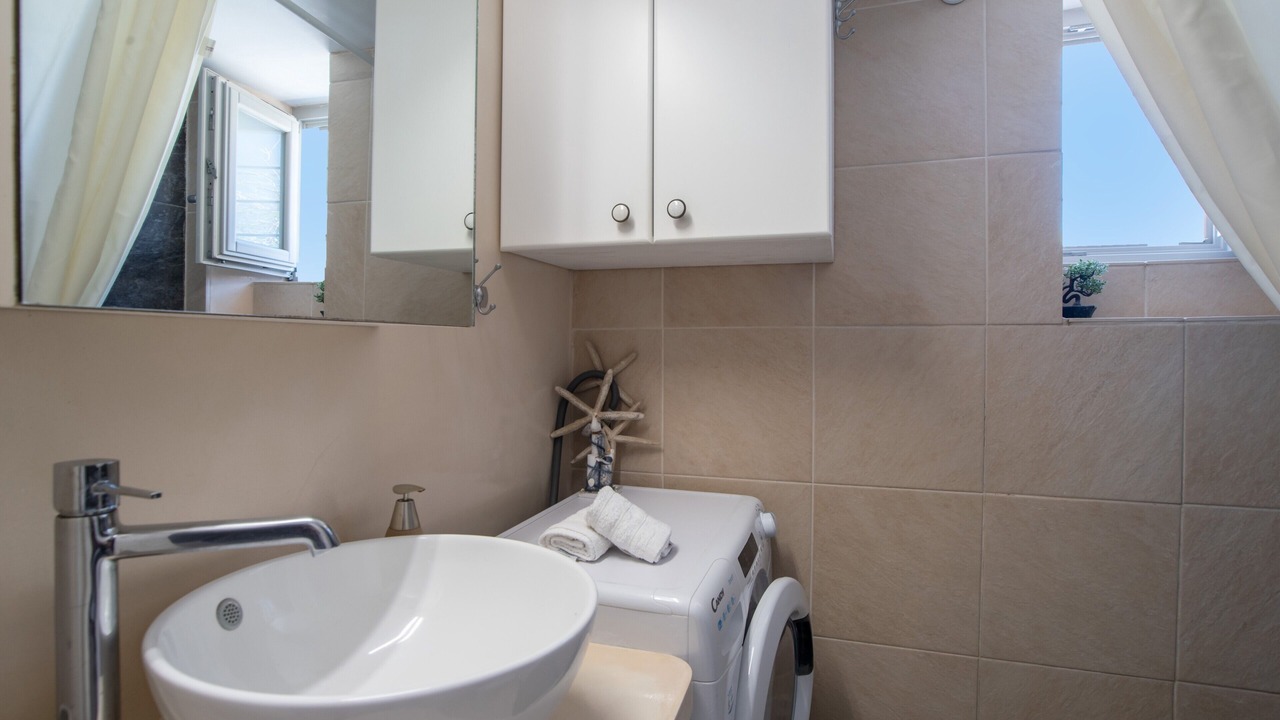 Photo of Bathroom in Piso Livadi