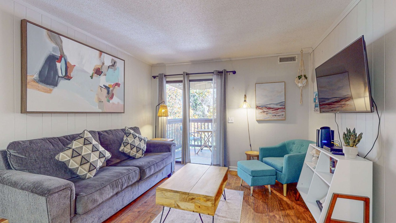 Photo of Livingroom in North Forest Beach