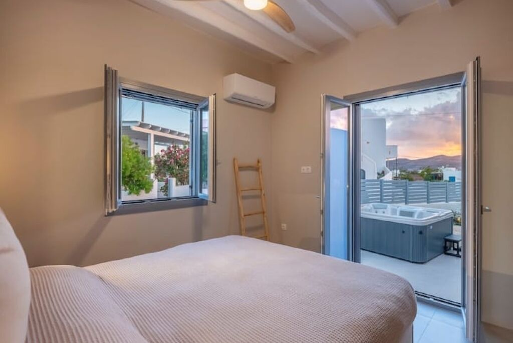 Photo of Bedroom in Paros