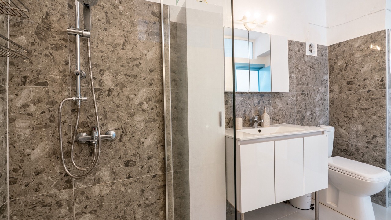 Photo of Bathroom in Rhodes Town