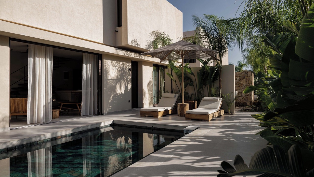 Photo of Outdoor in Ixia