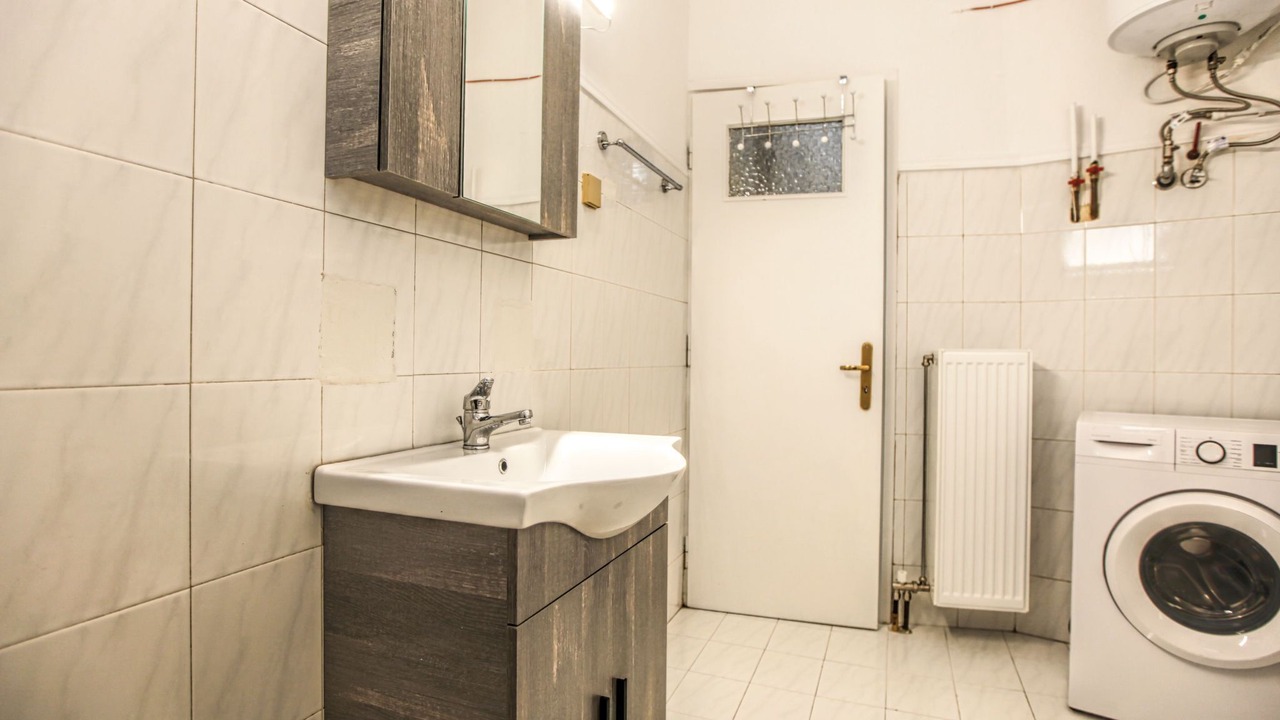Photo of Bathroom in Kalambaka