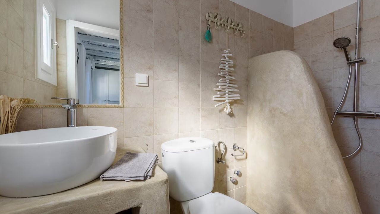 Photo of Bathroom in Piso Livadi