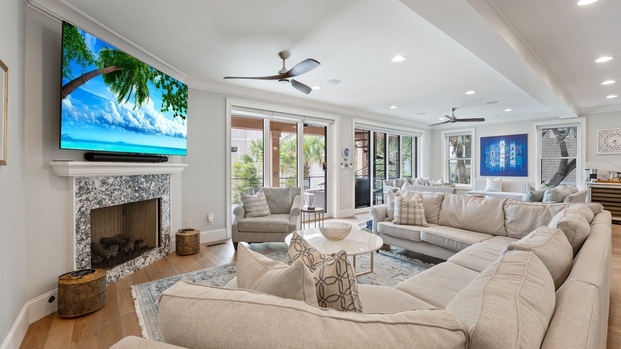 Photo of Livingroom in North Forest Beach