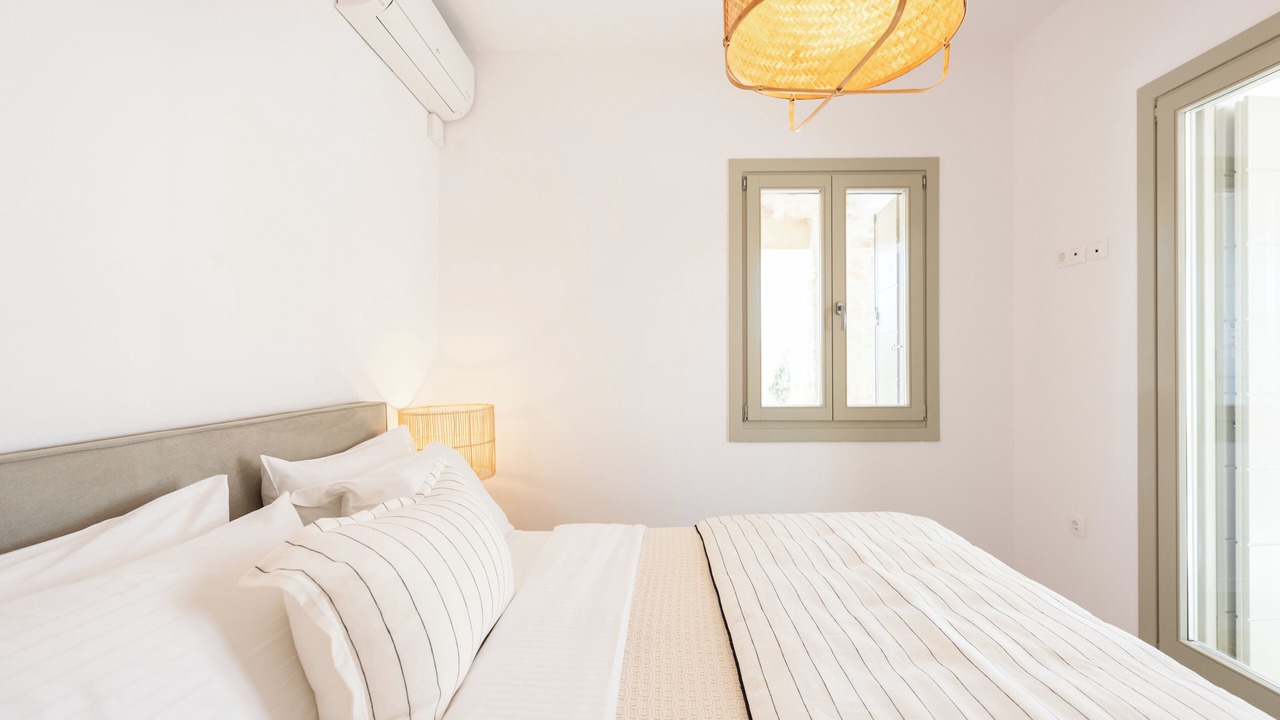 Photo of Bedroom in Drios