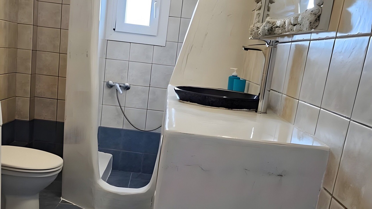 Photo of Bathroom in Perissa