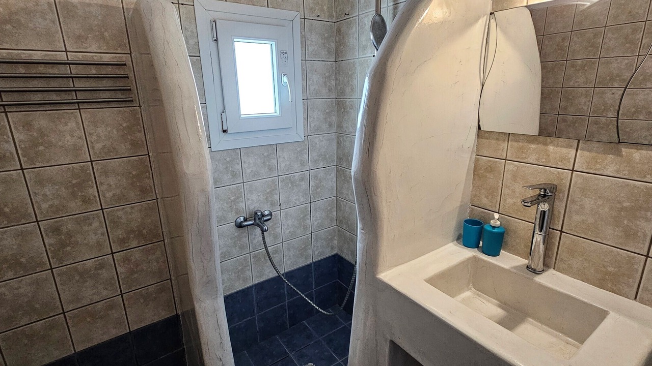 Photo of Bathroom in Perissa
