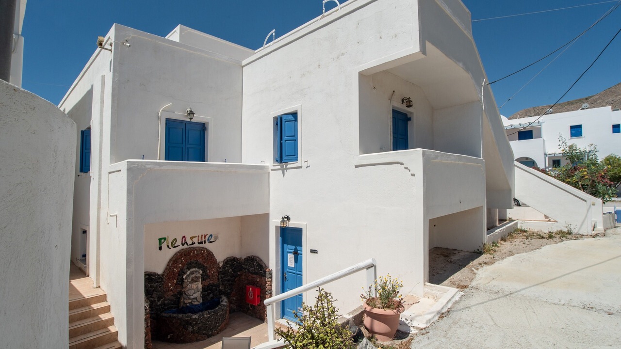 Photo of Outdoor in Perissa