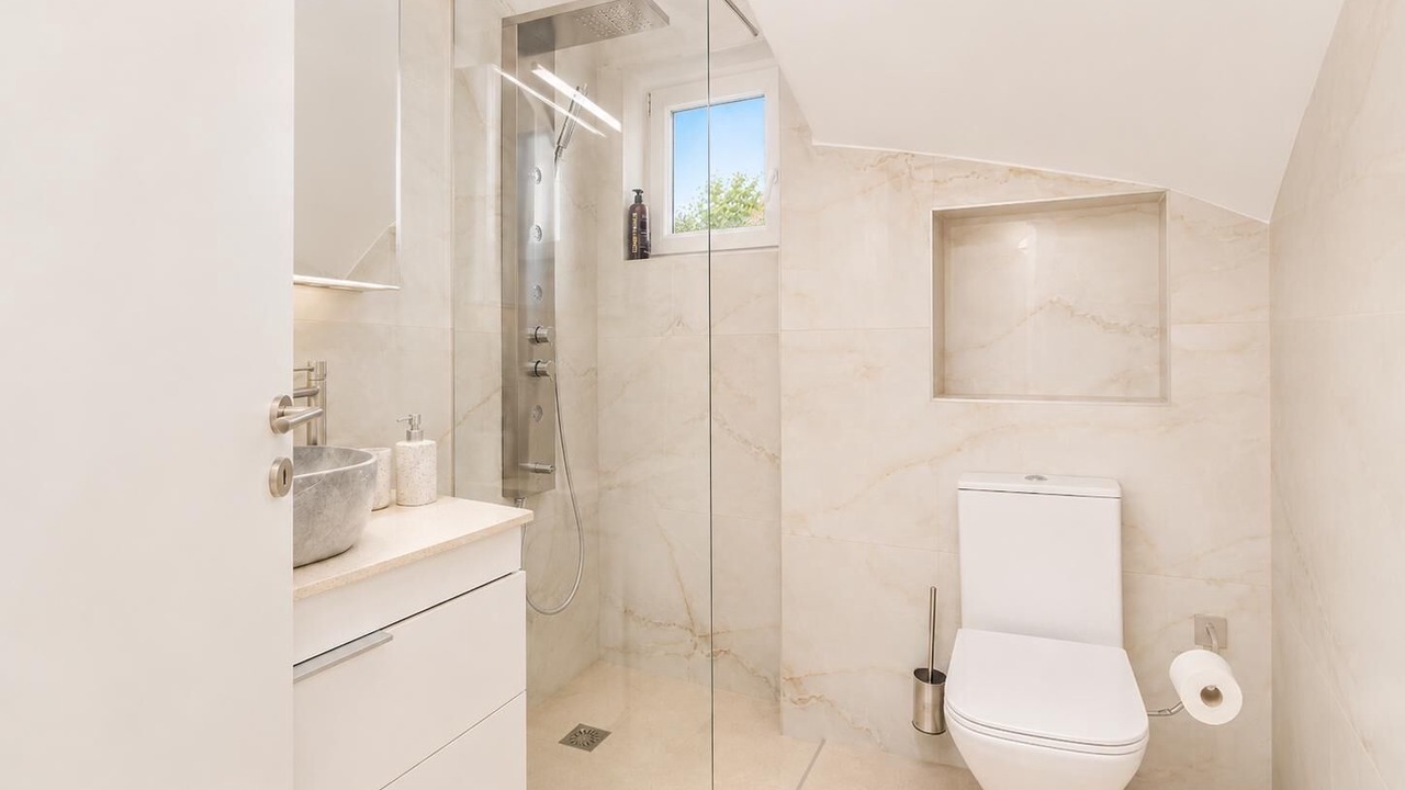 Photo of Bathroom in Vathi