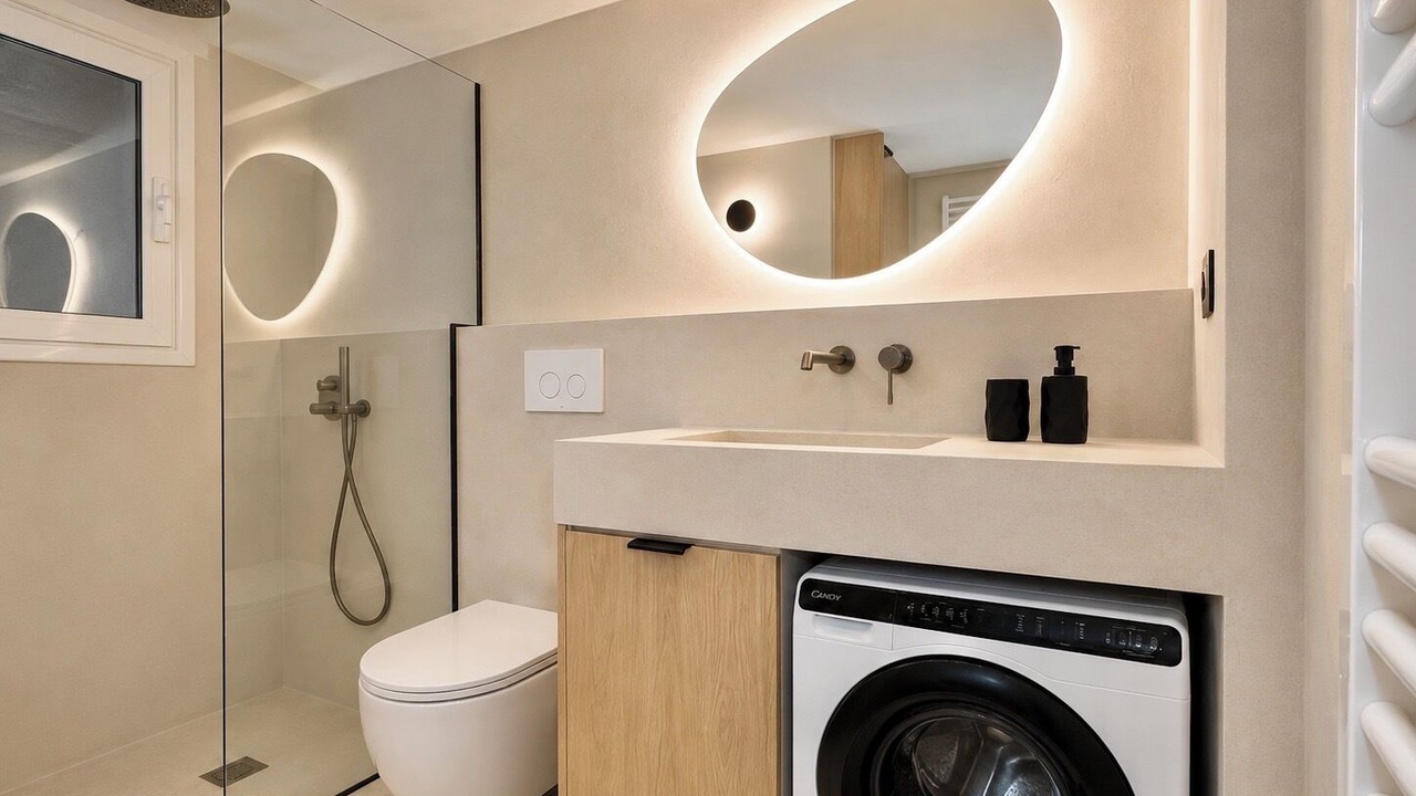Photo of Bathroom in Nea Smirni