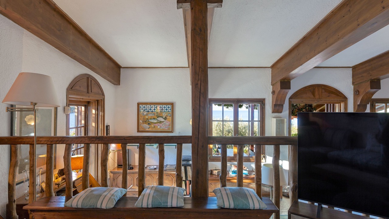 Photo of Livingroom in Pella Region