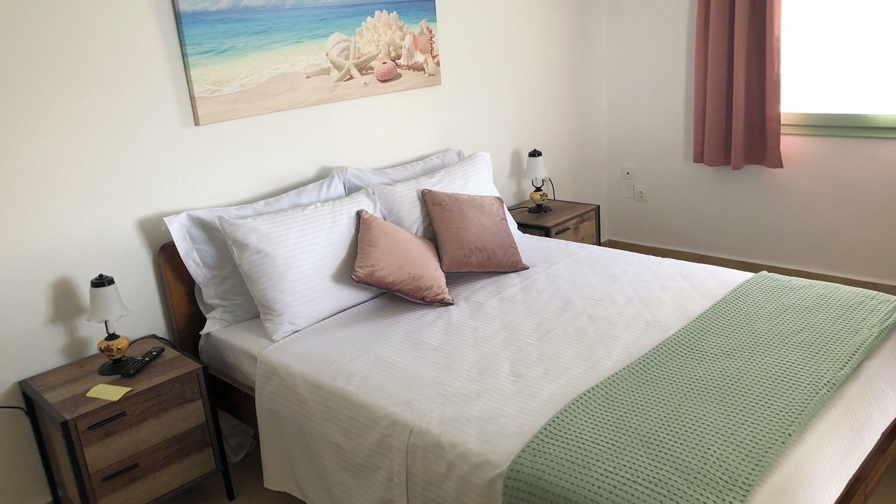 Photo of Bedroom in Adamas