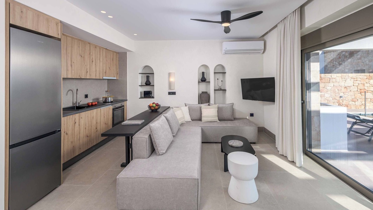 Photo of Livingroom in Lahania