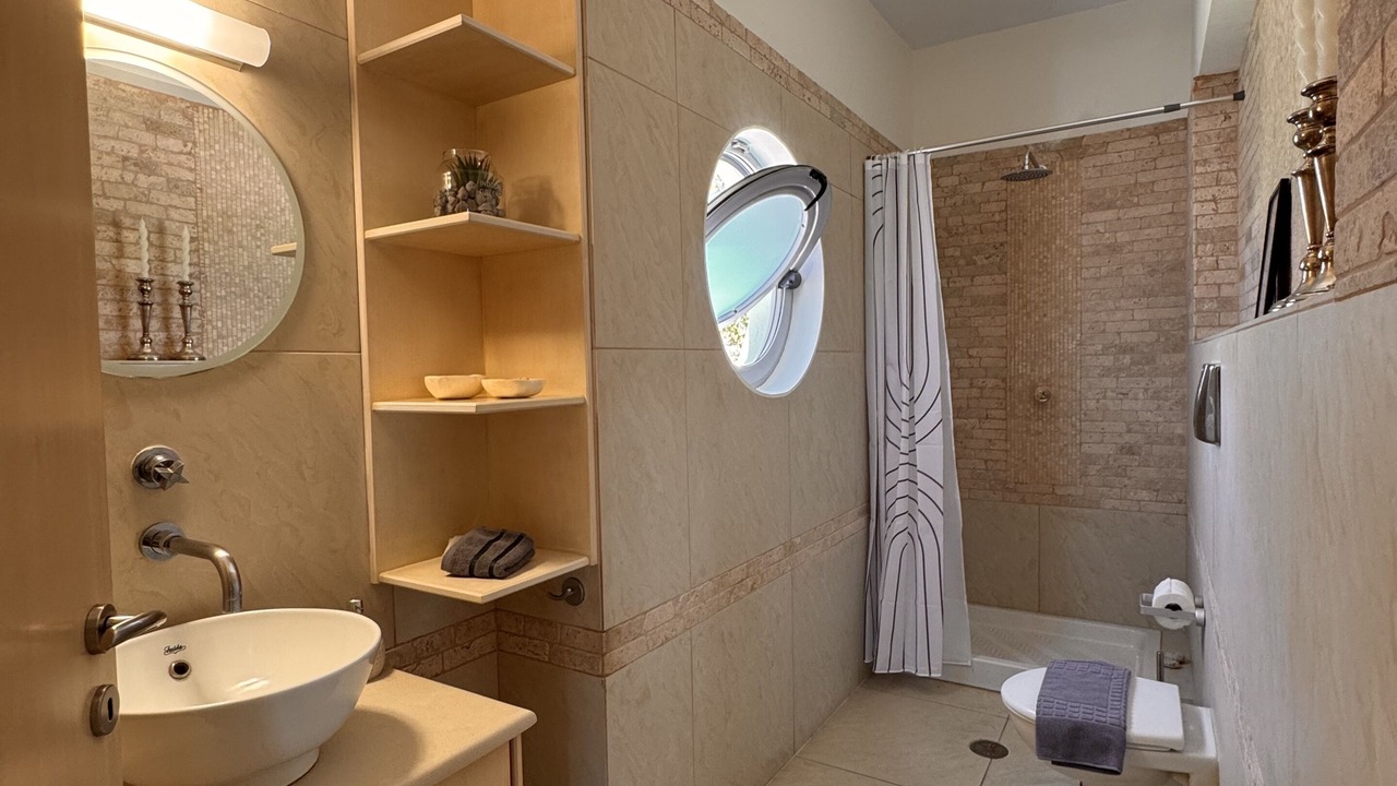 Photo of Bathroom in Asgourou
