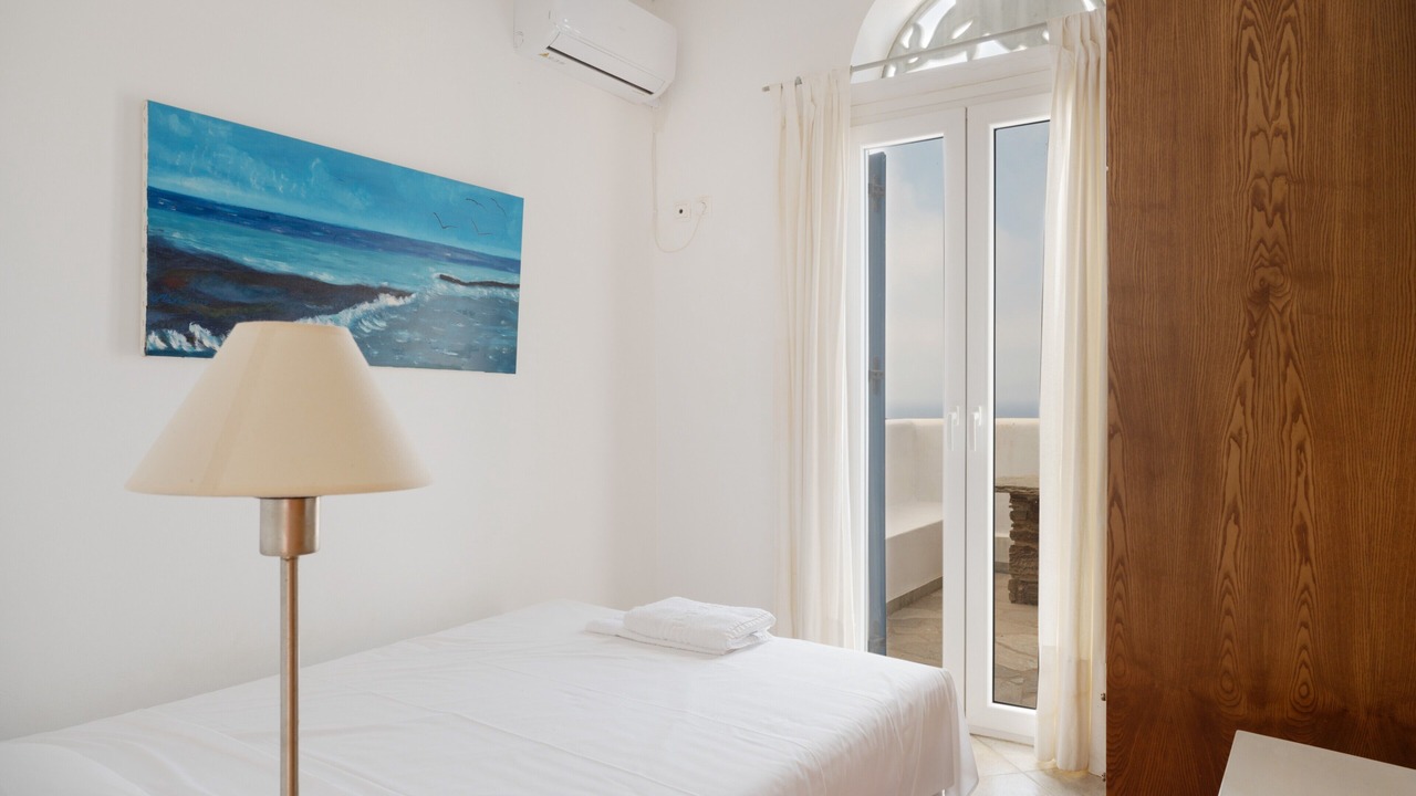 Photo of Bedroom in Exomvourgo