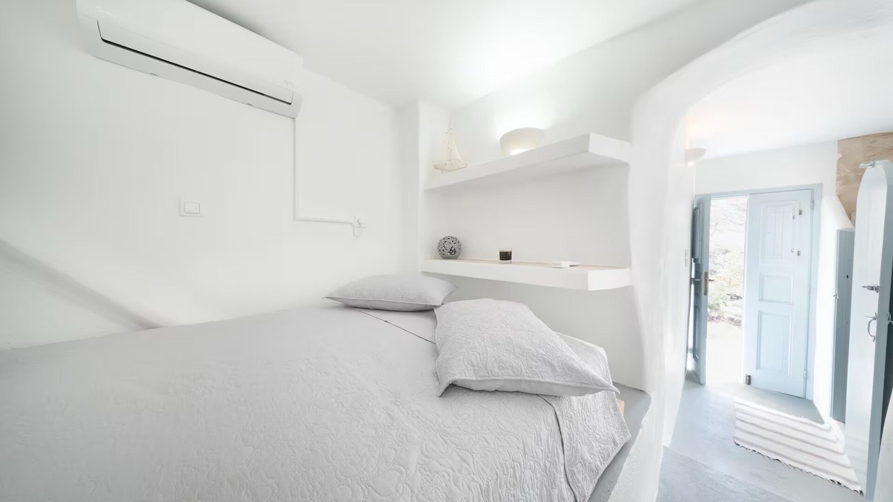 Photo of Bedroom in Emporio