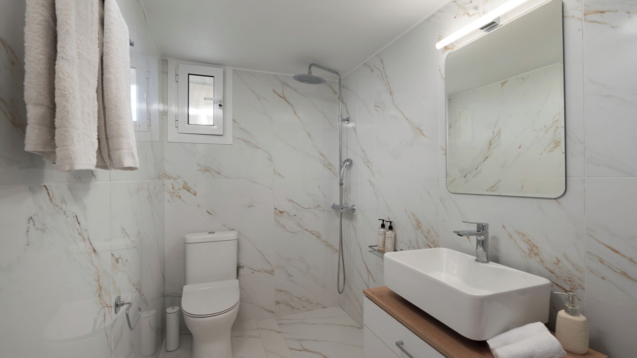 Photo of Bathroom in Vathi