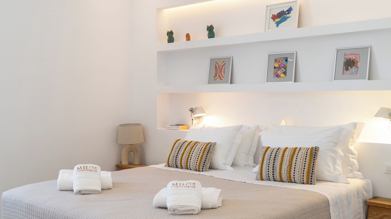 Photo of Bedroom in Milos