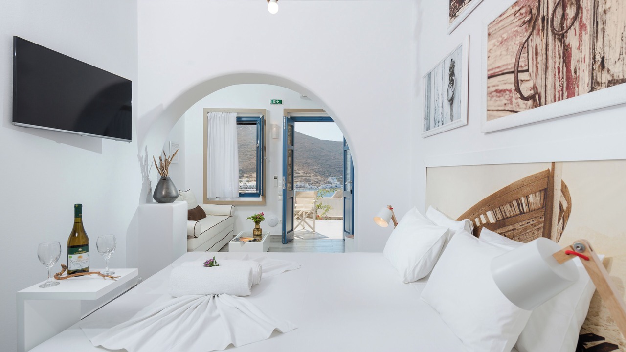 Photo of Bedroom in Katapola
