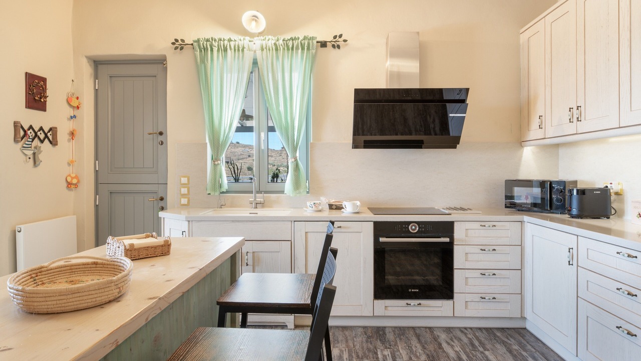 Photo of Kitchen in Megas Gialos