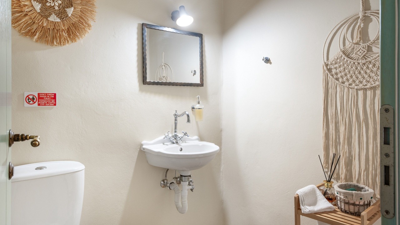 Photo of Bathroom in Megas Gialos