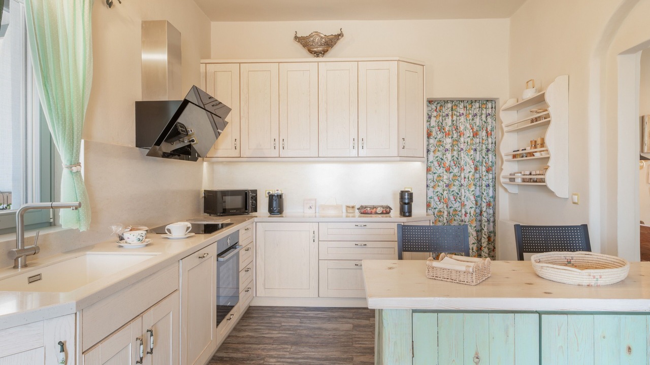 Photo of Kitchen in Megas Gialos