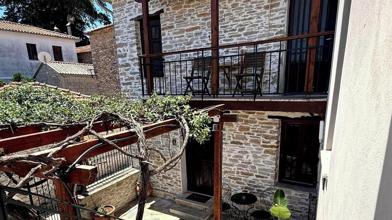 Photo of Patio Balcony in Xinovrisi