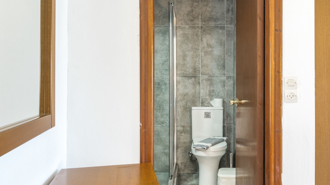 Photo of Bathroom in Amoopi