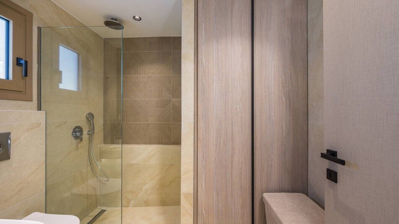 Photo of Bathroom in Lambi