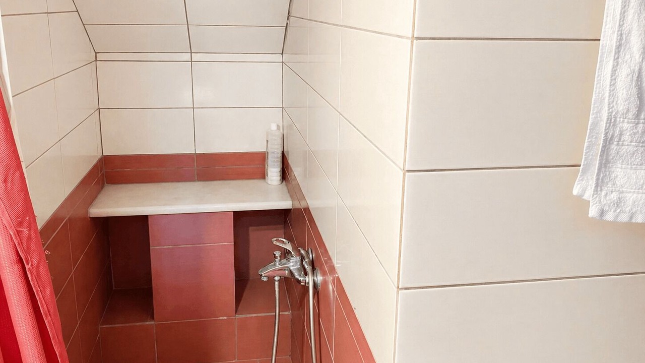 Photo of Bathroom in Eretria
