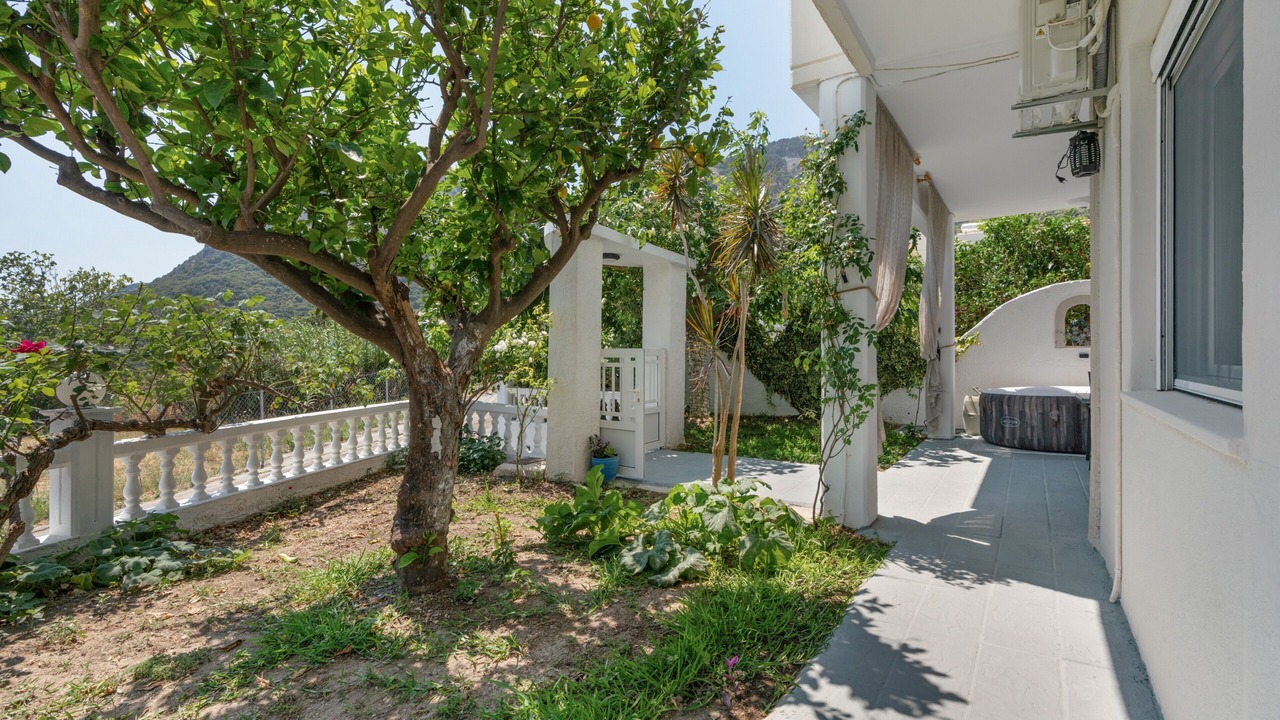 Photo of Patio Balcony in Salakos