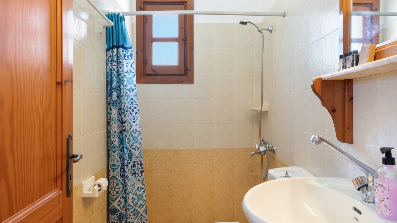 Photo of Bathroom in Finiki