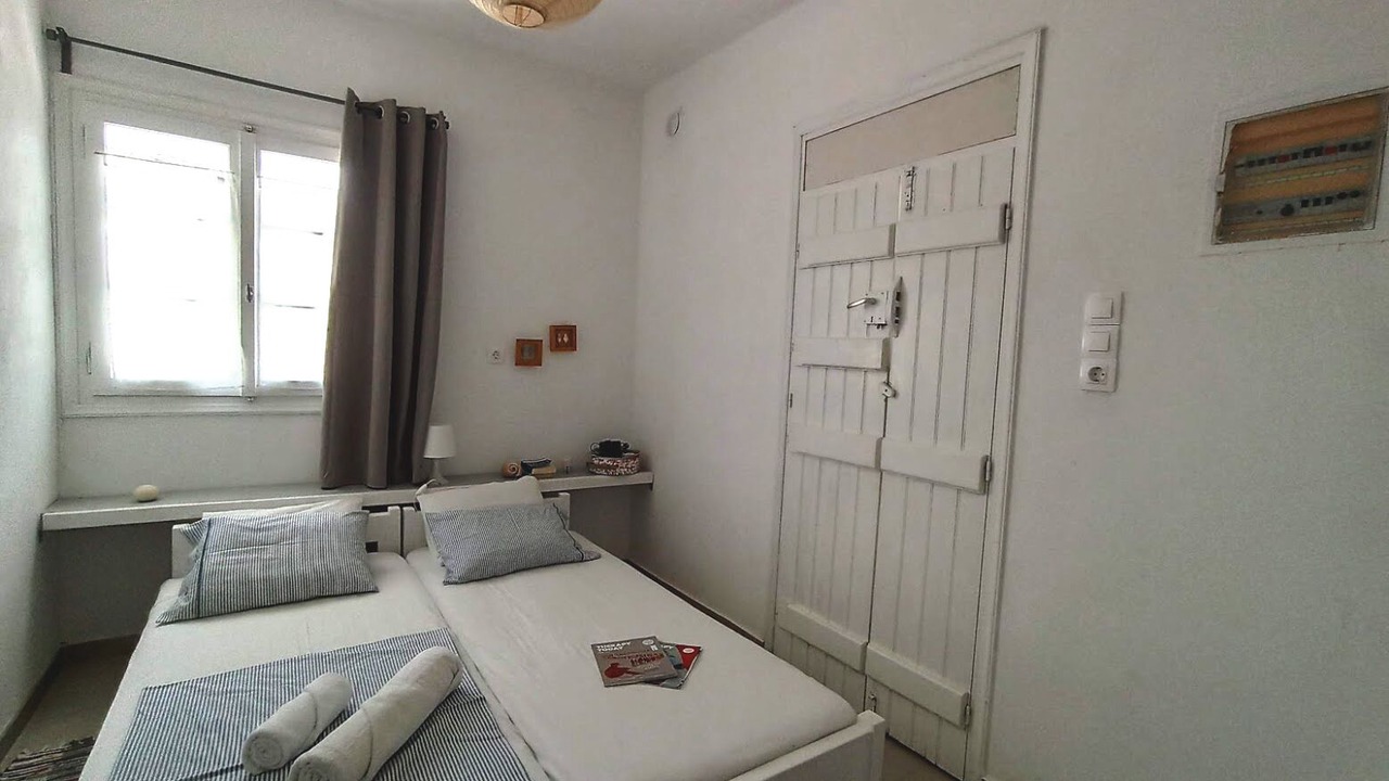Photo of Bedroom in Milos
