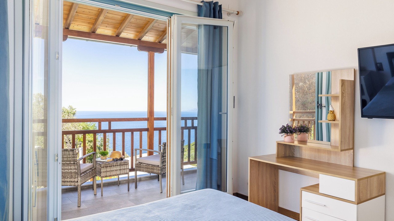 Photo of Bedroom in Glossa