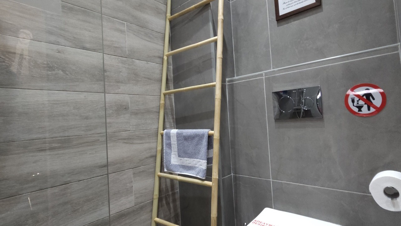 Photo of Bathroom in Ampelokipoi