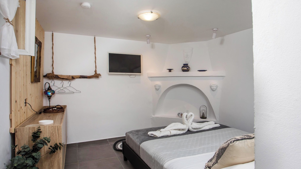 Photo of Bedroom in Rhodes Old Town